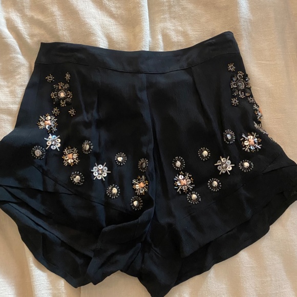 Lover and Friends Shorts - Picture 4 of 4